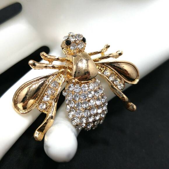 Vintage Clear Rhinestone Bee Insect Brooch, Black Rhinestone Eyes, Gold Plated - Picture 2 of 9